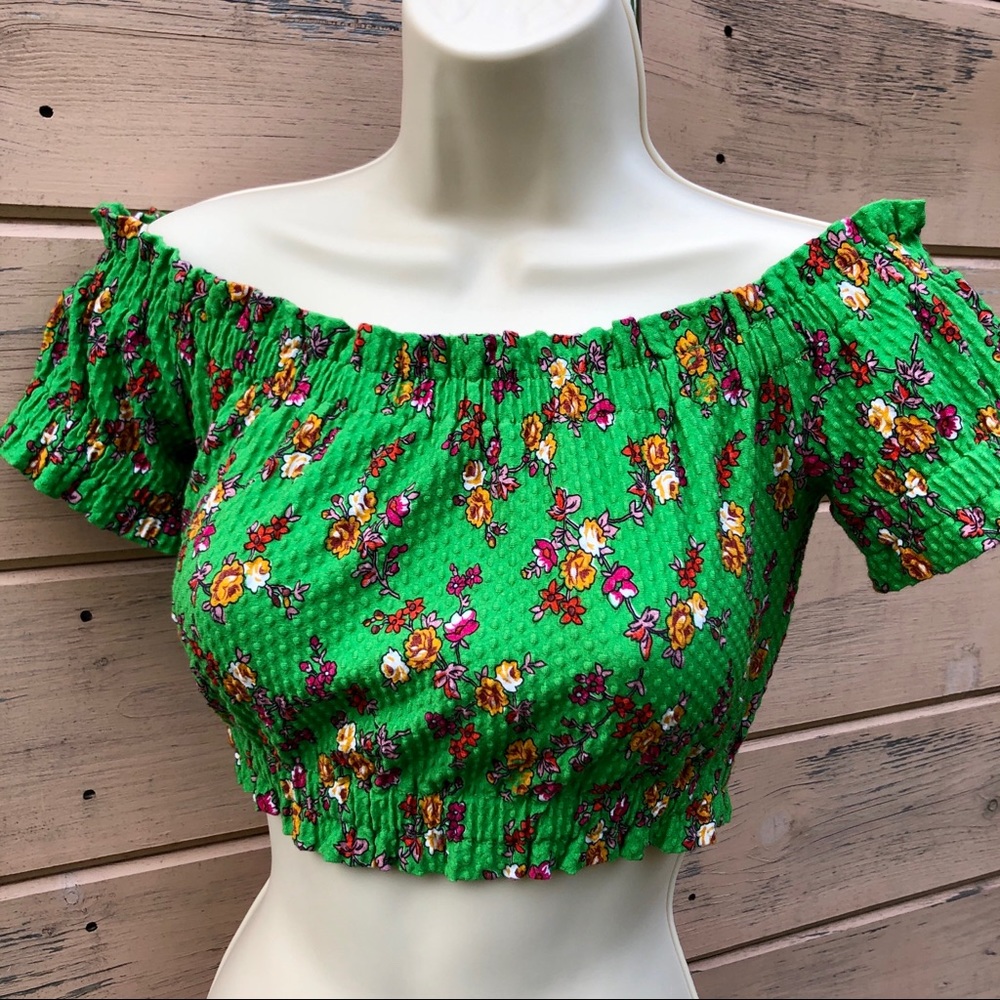 NWT Topshop Floral Crop Top Off Shoulder